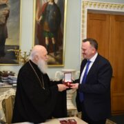 Зустріч Святійшого Патріарха Філарета з українськими кінематографістами: нагороди та визнання за внесок у розвиток культури