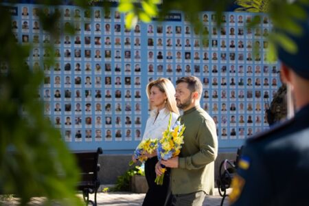 Володимир та Олена Зеленські взяли участь у «Молитві за Україну»