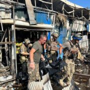 Звертаємось до вас із закликом помолитися за загиблих та поранених