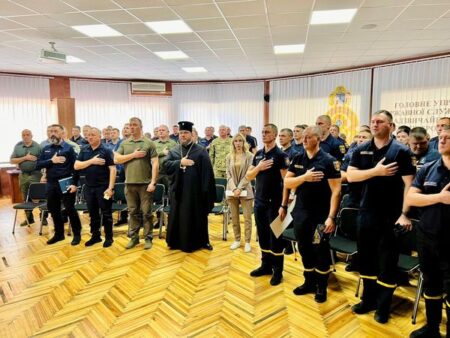 Свято рятувачів: Архієпископ Симеон вітає героїв