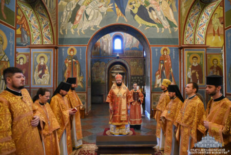 Монастирське богослужіння в День Спомину Чуда Архістратига Михаїла в хонах