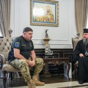 Митрополит Епіфаній провів зустріч з командувачем Сил ТрО генерал-майором Ігорем Танцюрою