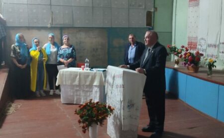 Релігійний Перехід: Шишаки обирають Православну Церкву України, Священики залишають Московську церкву