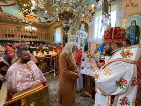 Святкова літургія та освячення престолу в День святого Димитрія Солунського