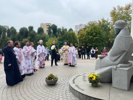 Свято Покрови Божої Матері: Молитва за мир та захист України