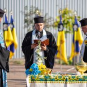 Слобожанська громада відзначила День Захисників відкриттям Алеї Пам'яті з благословення архієпископа Симеона Зінкевича