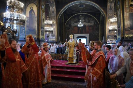 Богослужіння та молитви за Україну: Патріарх Філарет відзначив Свято Покрова