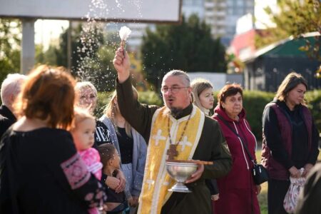 Пам’ять та Надія: Дерева на Честь Героїв у Дніпрі