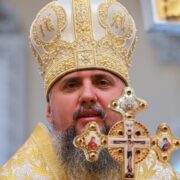 Митрополит Епіфаній освятив храм та помолився за Україну