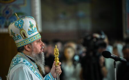 Урочиста літургія та молитви захисників: Блаженніший Митрополит Епіфаній у Рівному