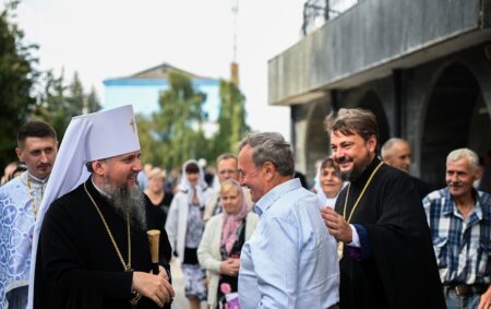 Митрополит Епіфаній вшановує пам’ять полеглих захисників на День Покрови та День захисників