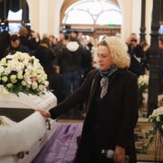 Україна проводить в останню путь народну артистку Ніну Матвієнко (ОНОВЛЕНО)