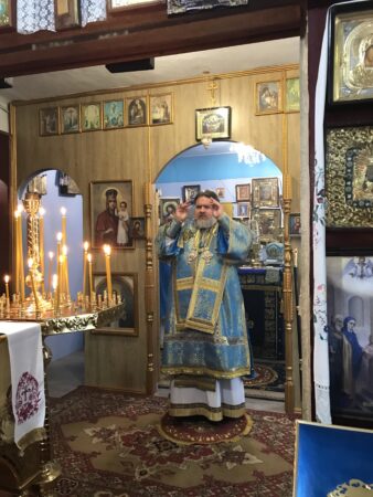 Введенська парафія Мерефи святкує престольне свято під проводом архієпископа Митрофана