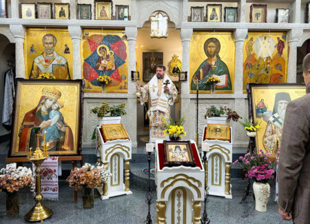 ХУТІР ЯСНИЙ. В день престольного свята монастиря святителя Нектарія Егінського освячено монастирський образ небесного покровителя