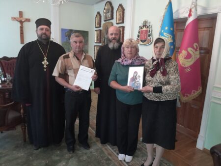 Історична зміна: Парафія Святителя Миколая переходить до Православної Церкви України