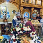 Святкова Божественна Літургія в Хмельницькій єпархії: Архієпископ Павло очолив богослужіння