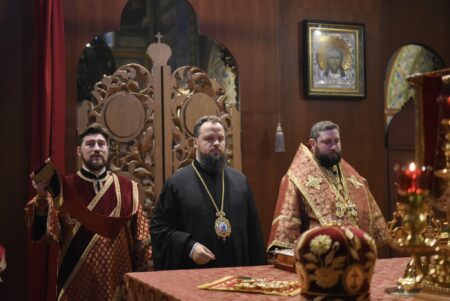 Свято Великомучениці Катерини та Преподобного Меркурія Чернігівського в Золотоверхому монастирі
