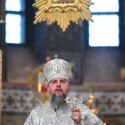 Архистратиг Михаїл не лише очолює вірних ангелів, але також допомагає людям, які зі зброєю в руках захищають правду і добро, – Митрополит Епіфаній