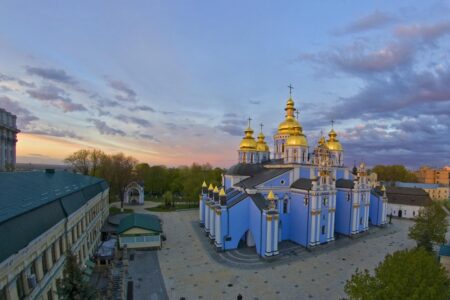 Свято Михайлівської Золотоверхої обителі: Давня історія та відродження