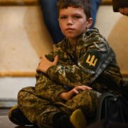 Підлітки на війні: виклики і відповідальність