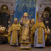 Духовна Велич Неділі: Молитва за Україну та Вчення про Безумного Багача