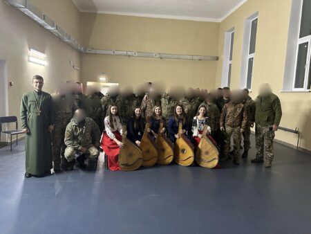 Вітання та Подяка: День Збройних Сил та Святителя Миколая у духовних обіймах