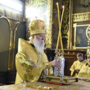 Благодатний Час: Митрополит Епіфаній провів службу у Свято-Михайлівському Соборі