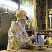 Різдвяний Вибір: Оновлення Життя під Знаком Боговтілення