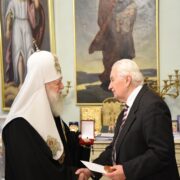 Свята Анастасія Узорішительниця: Дівоча Чистота та Мудрість