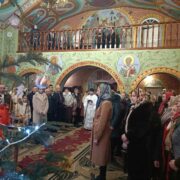 Мала Батьківщина-Буковина Предстоятеля ПЦУ Епіфанія - вітає гучною колядою Україну з Різдвом Христовим!