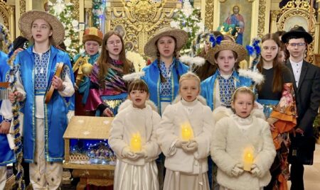 Світло Різдва: Дитячий Духовний Фронт Колядує/ Тернопільщина Вітає Україну – Христос Народився! Славімо Його!