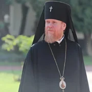 УПЦ МП таємничо утримує новий Статут: Стратегія очікування митрополита Євстратія Зорі