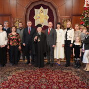 Архієпископ Митрофан вітає з Різдвом: Сповнюймося Світлом та Надією!