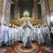 Різдвяна Літургія у Свято-Михайлівському Золотоверхому соборі: Вітання вірян та молитви за мир