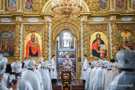Митрополит Епіфаній очолив богослужіння в Успенському соборі Києво-Печерської Лаври в день памʼяті апостола Стефана