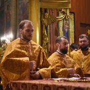 Благодатний Час: Митрополит Епіфаній провів службу у Свято-Михайлівському Соборі