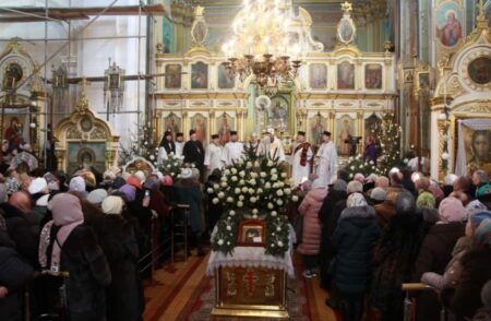 Різдвяні Богослужіння у Луцькому Кафедральному Соборі: Розклад та Особливості