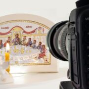 Мала Батьківщина-Буковина Предстоятеля ПЦУ Епіфанія - вітає гучною колядою Україну з Різдвом Христовим!