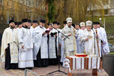 Тернопільська єпархія святкує Водохреще: Митрополит Нестор Писик освятив води у єднанні традицій та віри