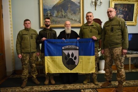 Святійший Патріарх Філарет вшанував воїнів 118 бригади: зустріч з мужніми захисниками