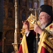 Божественна літургія та перенесення мощей святителя Іоана Золотоустого до Константинополя: Урочисте події у свято Михайлівського Золотоверхого монастиря
