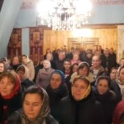 Перше богослужіння на українській мові: Залізницька громада колядує