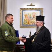 Предстоятель зустрівся із захисниками України, правоохоронцями та політичними діячами