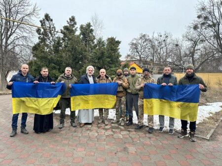 Допомога воїнам на передовій: Дрони, каремати та спільнота Волочиського округу