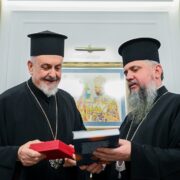 Митрополит Епіфаній засвітив світло надії серед студентів КПБА