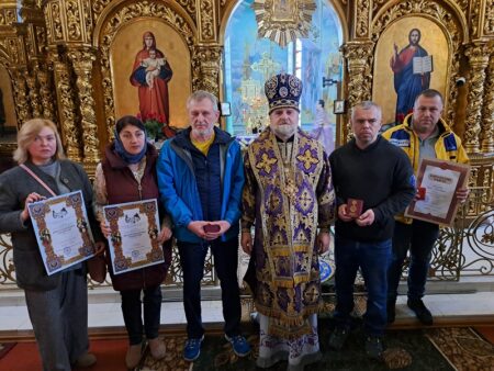 Волонтерів відзначили в Черкаській єпархії: за віру та відданість