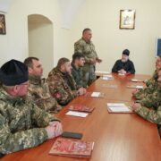 Зустріч митрополита Симеона з капеланами: підтримка духу та допомога військовослужбовцям