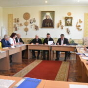 Упокоєння душі та пам'ять професора: Митрополит Епіфаній відправив панахиду за Святославом Чокалюком