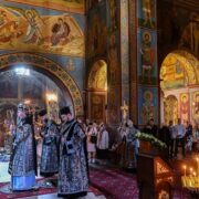 Митрополит Епіфаній звершив Літургію Ранішеосвячених Дарів у Свято-Михайлівському соборі