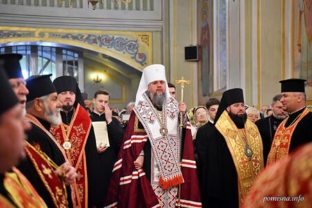 Блаженніший Митрополит Епіфаній відвідав храм на Буковині та звершив молебень за перемогу України